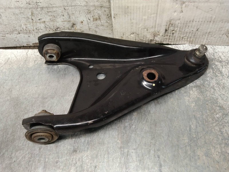 Recambio de brazo suspension inferior delantero derecho para dacia sandero comfort referencia OEM IAM 545006623R  