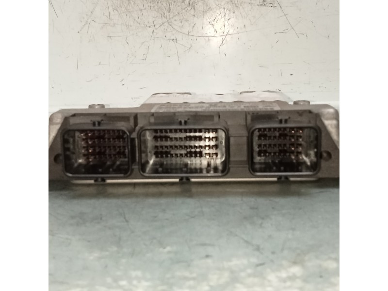 Recambio de centralita motor uce para peugeot 5008 confort referencia OEM IAM 0281014729 9665674480 9653958980