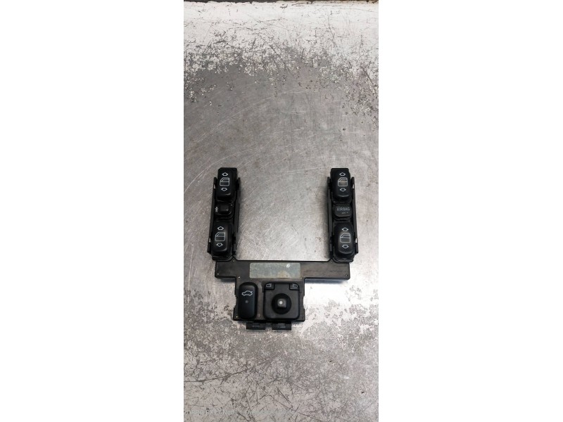 Recambio de mando elevalunas delantero izquierdo para mercedes clase e (w210) berlina diesel 2.2 cdi cat referencia OEM IAM   