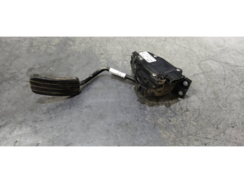 Recambio de potenciometro pedal para nissan primastar (x..) kombi l1h1 2.7t (6 sitze) referencia OEM IAM 7700313060 6PV00811914 