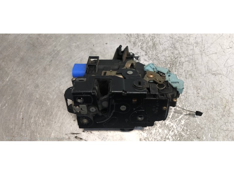 Recambio de motor cierre centralizado trasero derecho para volkswagen touareg (7la) tdi r5 referencia OEM IAM   