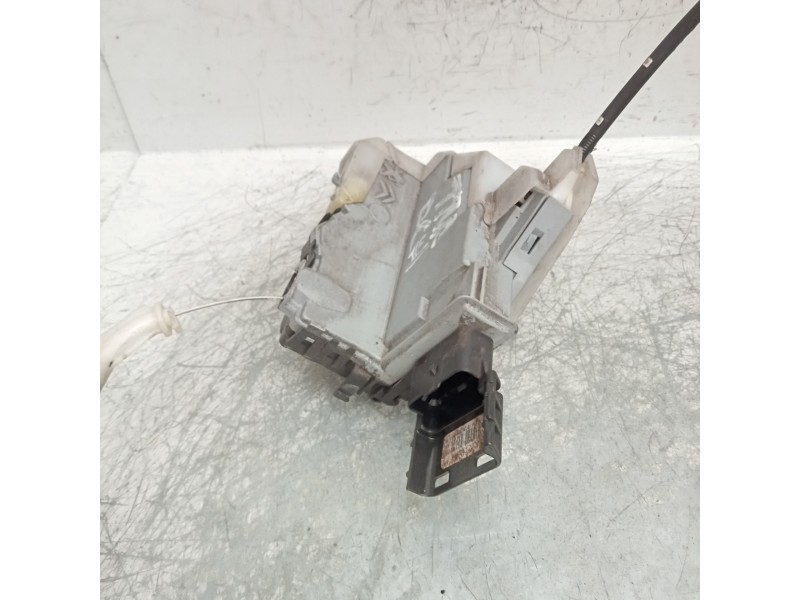 Recambio de motor cierre centralizado trasero derecho para peugeot 5008 confort referencia OEM IAM   