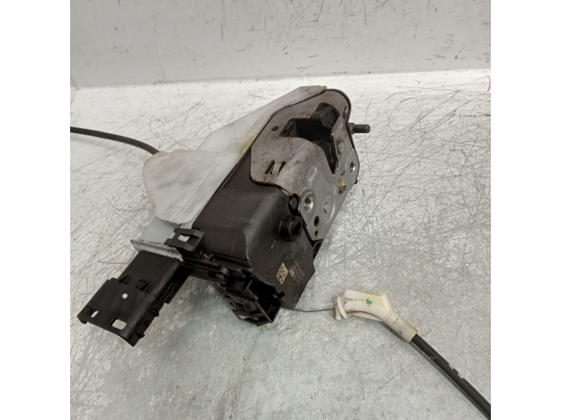 Recambio de motor cierre centralizado trasero derecho para peugeot 5008 confort referencia OEM IAM   