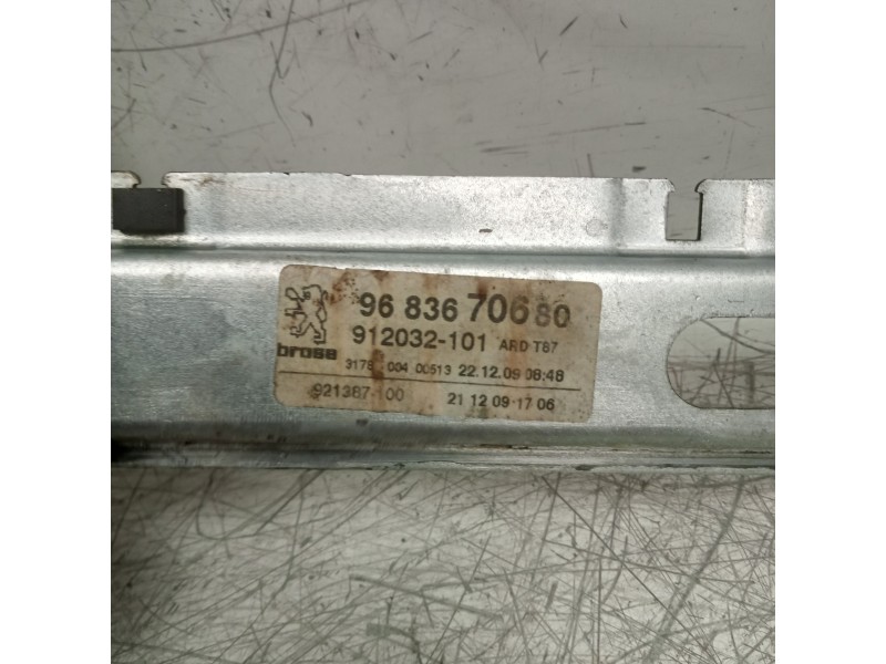 Recambio de elevalunas trasero derecho para peugeot 5008 confort referencia OEM IAM   P5