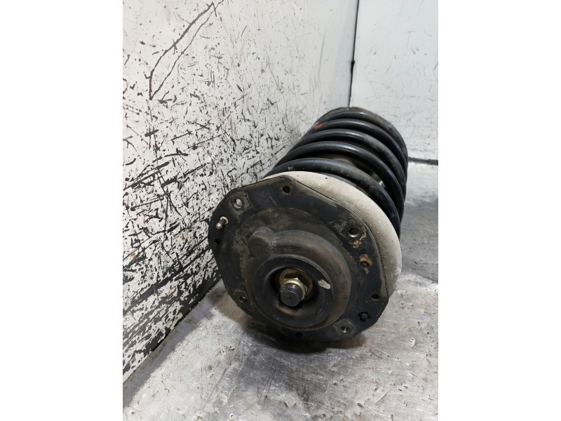 Recambio de amortiguador delantero derecho para citroen xsara berlina 1.6 lx referencia OEM IAM   