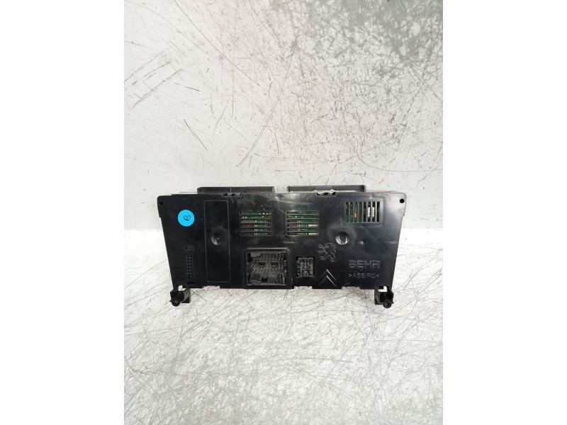 Recambio de faro antiniebla izquierdo para peugeot 5008 confort referencia OEM IAM   