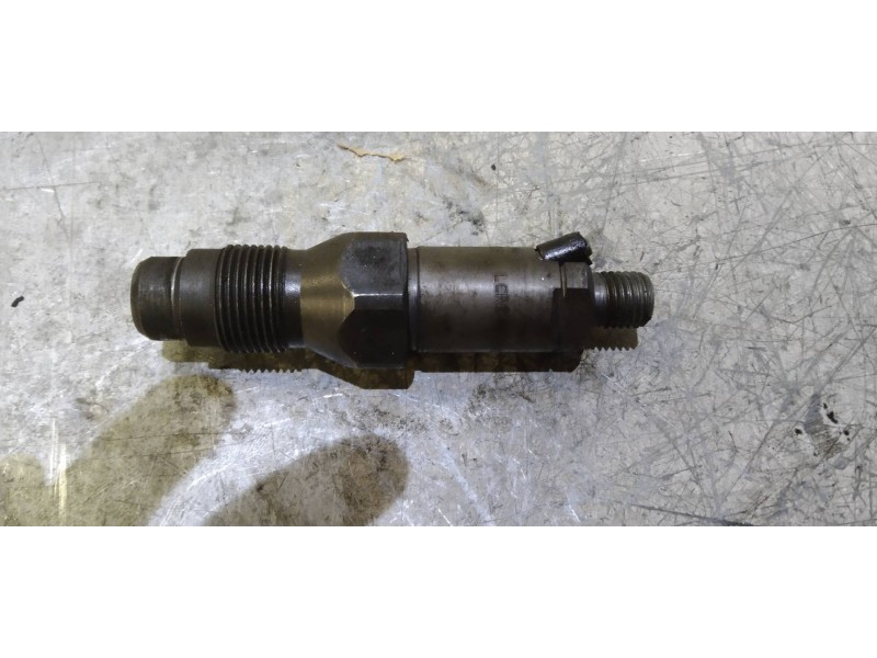 Recambio de inyector para peugeot 206 berlina xr referencia OEM IAM LCR6736001  