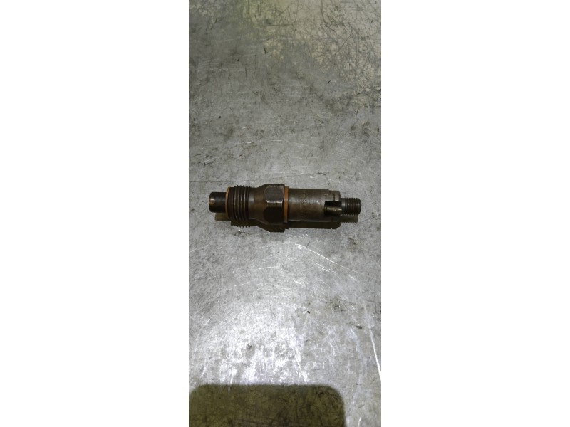 Recambio de inyector para renault kangoo (f/kc0) 1.9 diesel referencia OEM IAM LCR6735406H  