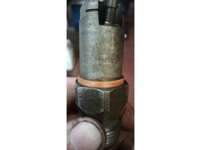 Recambio de inyector para renault kangoo (f/kc0) 1.9 diesel referencia OEM IAM LCR6735406H  