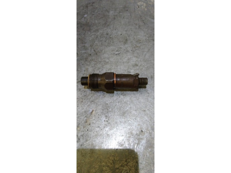 Recambio de inyector para renault kangoo (f/kc0) 1.9 diesel referencia OEM IAM LCR6735406H  