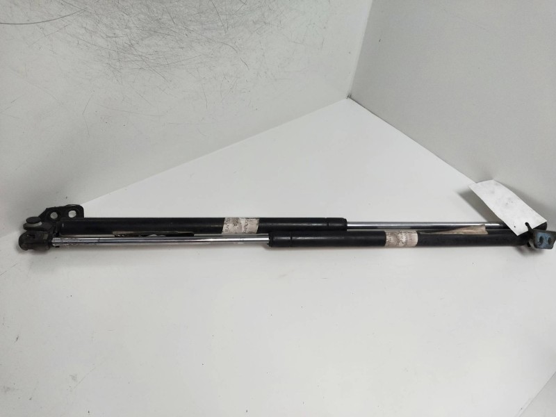 Recambio de amortiguadores maletero / porton para hyundai accent (lc) 1.3 cat referencia OEM IAM 8177025200  