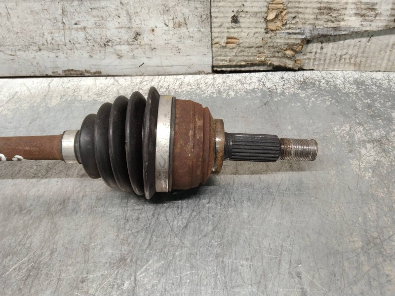 Recambio de transmision delantera izquierda para dacia sandero comfort referencia OEM IAM 391017832R  