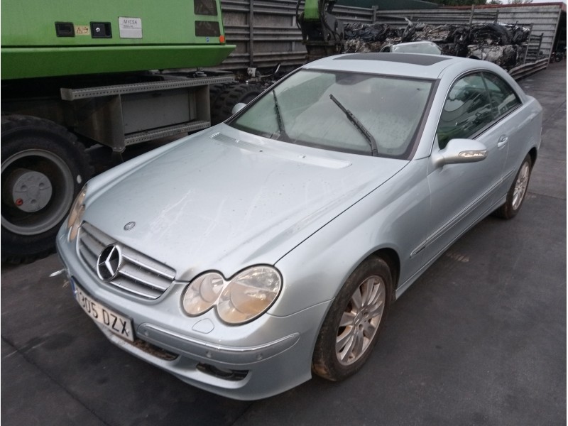 mercedes clase clk (w209) coupe del año 2002