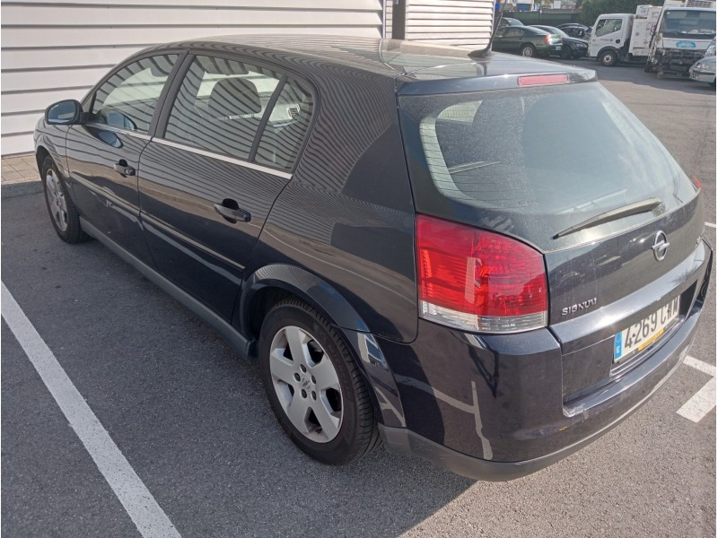 opel signum del año 2004