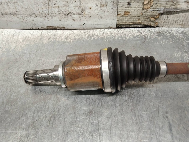 Recambio de transmision delantera izquierda para dacia sandero comfort referencia OEM IAM 391017832R  