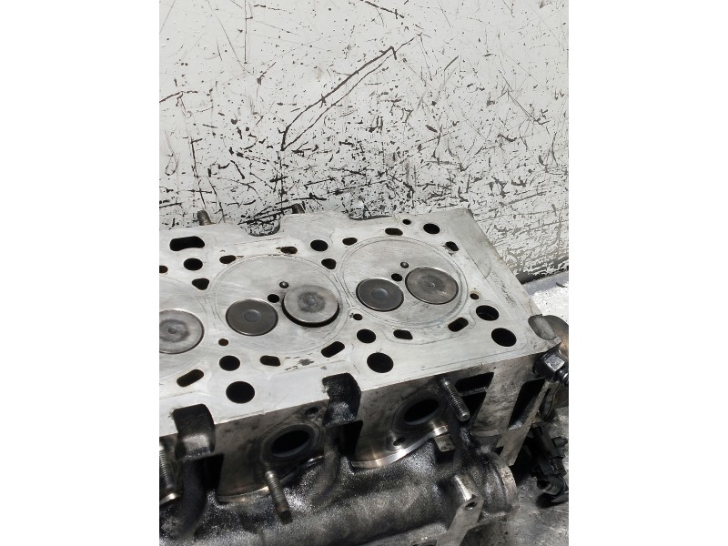 Recambio de culata para renault clio iii confort expression referencia OEM IAM K9KM768  