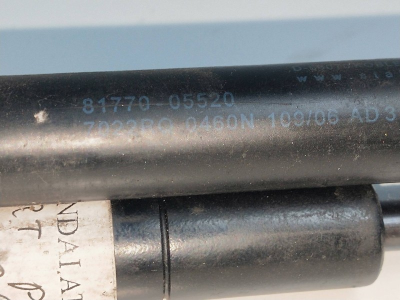 Recambio de amortiguadores maletero / porton para hyundai atos prime (mx) 1.1 12v cat referencia OEM IAM 8177005520  