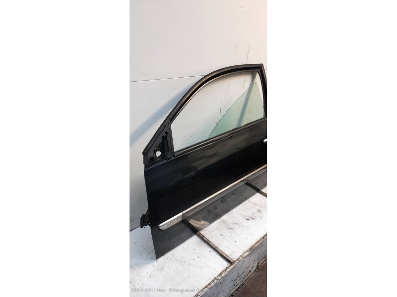 Recambio de puerta delantera izquierda para renault megane ii berlina 3p 1.5 dci diesel referencia OEM IAM   3P