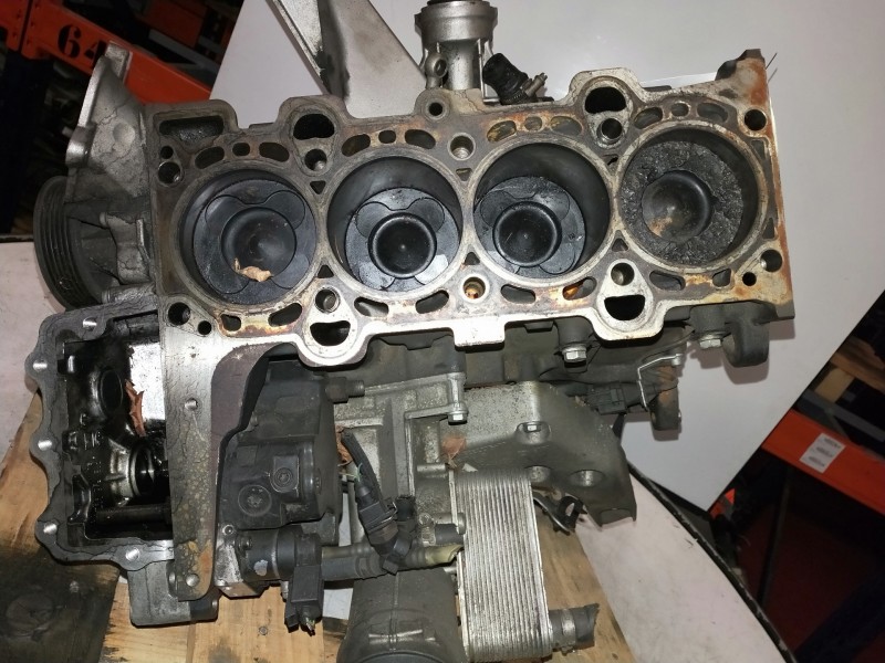 Recambio de despiece motor para bmw x3 (e83) 2.0d referencia OEM IAM 204D5 84265774 