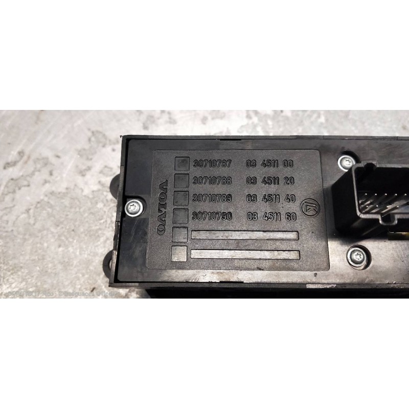 Recambio de mando elevalunas delantero izquierdo para volvo v50 familiar 2.0 d kinetic referencia OEM IAM 30710787  