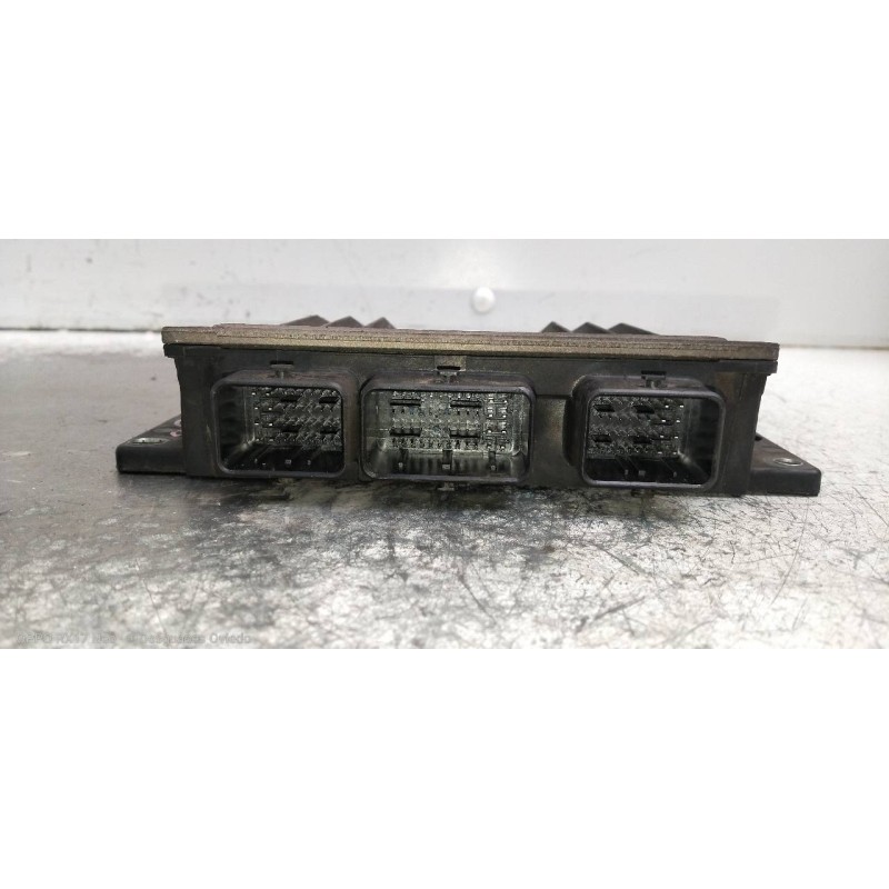 Recambio de centralita motor uce para renault megane ii berlina 3p 1.5 dci diesel referencia OEM IAM R0410B024C 8200414354 82003