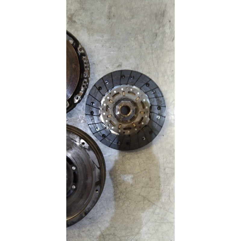 Recambio de kit embrague para toyota corolla verso (r1) 2.2 turbodiesel cat referencia OEM IAM   
