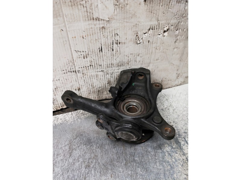 Recambio de mangueta delantera izquierda para peugeot 407 st confort pack referencia OEM IAM   