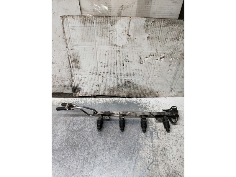 Recambio de rampa inyectora para audi a3 (8l) 1.8 ambiente referencia OEM IAM 06A133317B  