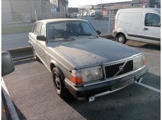 volvo serie 240 berlina del año 1986