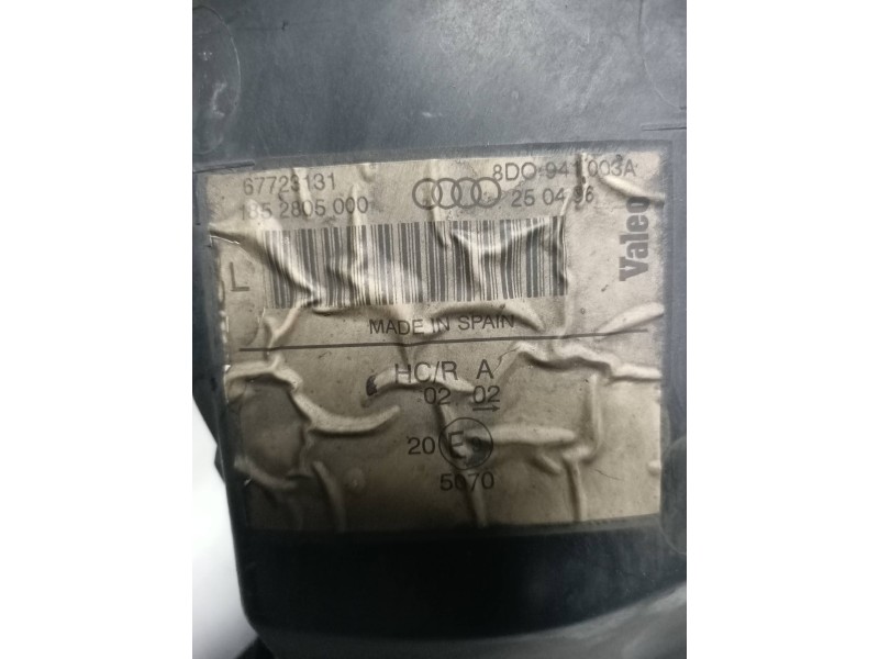Recambio de faro izquierdo para audi a4 berlina (b5) 1.8 referencia OEM IAM 8DO941003A  
