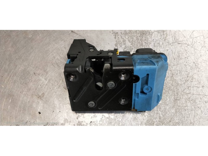 Recambio de motor cierre centralizado delantero derecho para volvo s80 berlina 2.4 d referencia OEM IAM   