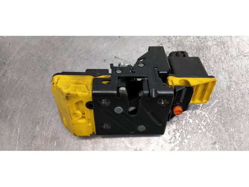 Recambio de motor cierre centralizado trasero izquierdo para volvo s80 berlina 2.4 d referencia OEM IAM   