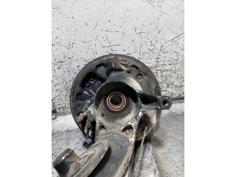 Recambio de mangueta trasera derecha para bmw serie 3 compacto (e36) 316i referencia OEM IAM   