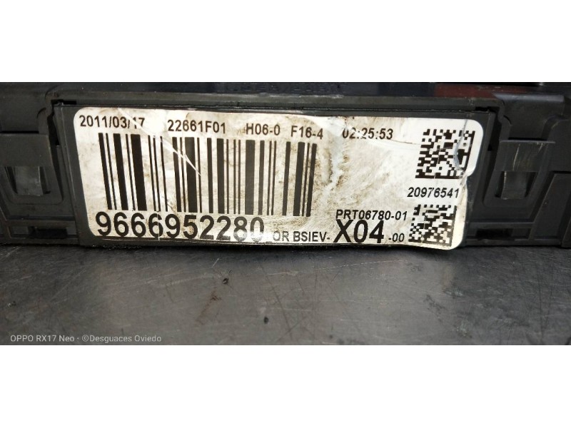 Recambio de caja reles / fusibles para citroen c3 exclusive referencia OEM IAM 9666952280 BSIEVX0400 