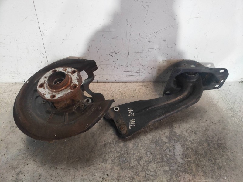 Recambio de mangueta trasera derecha para volkswagen golf v berlina (1k1) highline 4motion referencia OEM IAM   1K0505224K