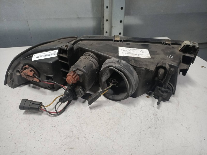 Recambio de faro izquierdo para chrysler stratus berlina (ja) 2.5 cat referencia OEM IAM   