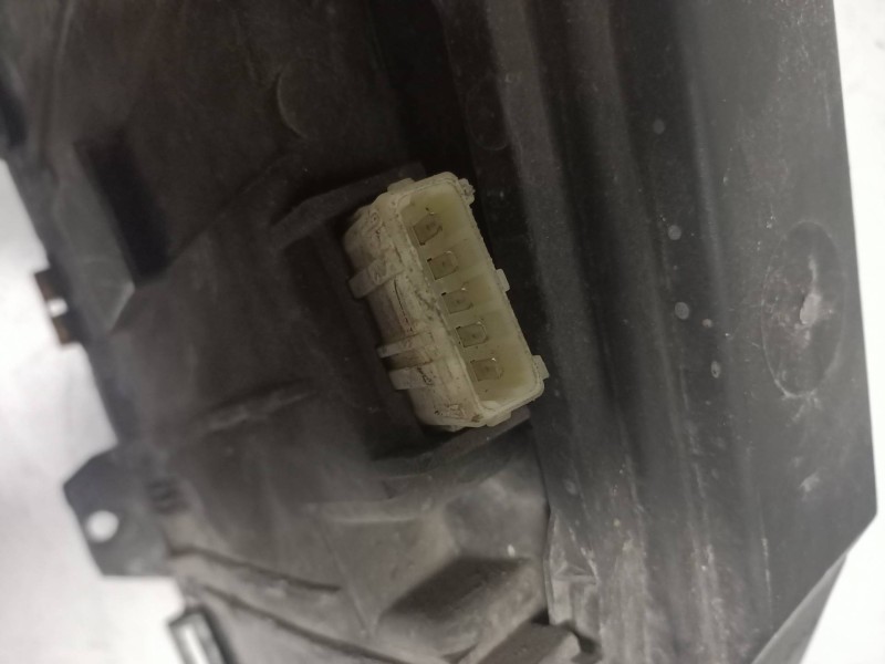 Recambio de faro izquierdo para citroen xantia berlina 1.9 sd sensation referencia OEM IAM   