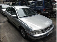 volvo v40 familiar del año 1999