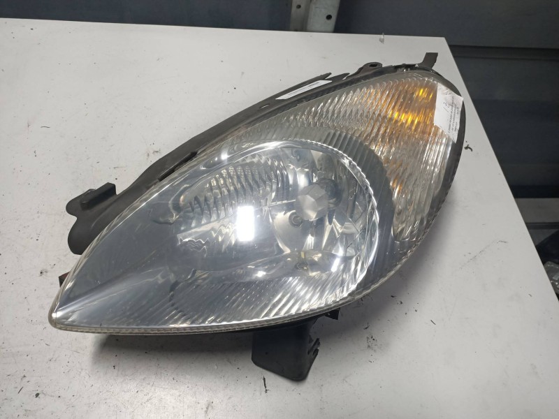 Recambio de faro izquierdo para citroen xsara picasso 2.0 hdi referencia OEM IAM   