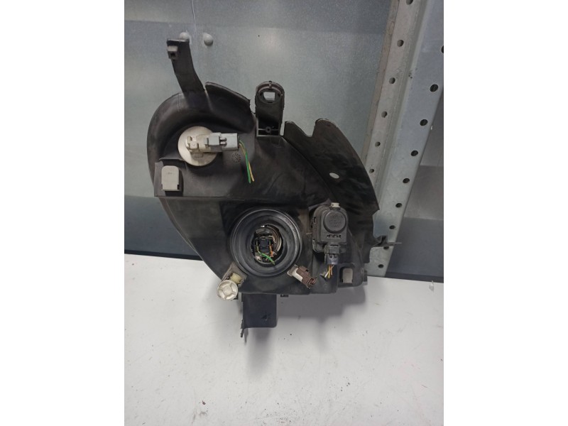 Recambio de faro izquierdo para citroen xsara picasso 2.0 hdi referencia OEM IAM   