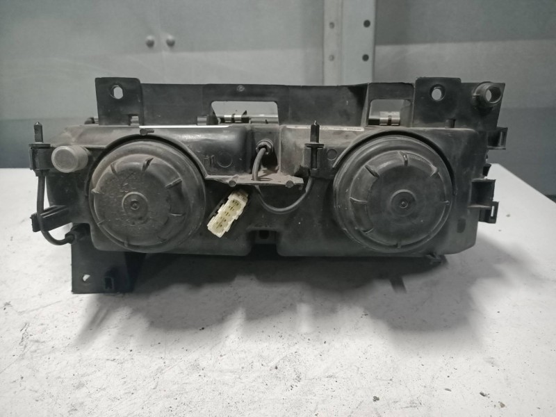 Recambio de faro derecho para citroen xm berlina 2.0 referencia OEM IAM 085620  