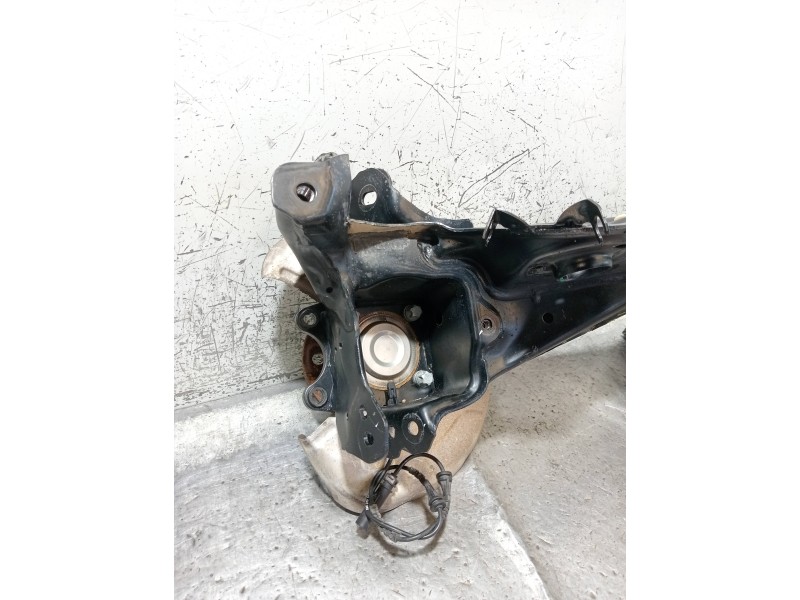 Recambio de mangueta trasera derecha para bmw serie x1 (f48) sdrive18d referencia OEM IAM 6898964  
