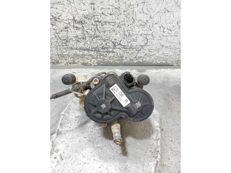 Recambio de pinza freno trasera derecha para bmw serie x1 (f48) sdrive18d referencia OEM IAM 689260602  