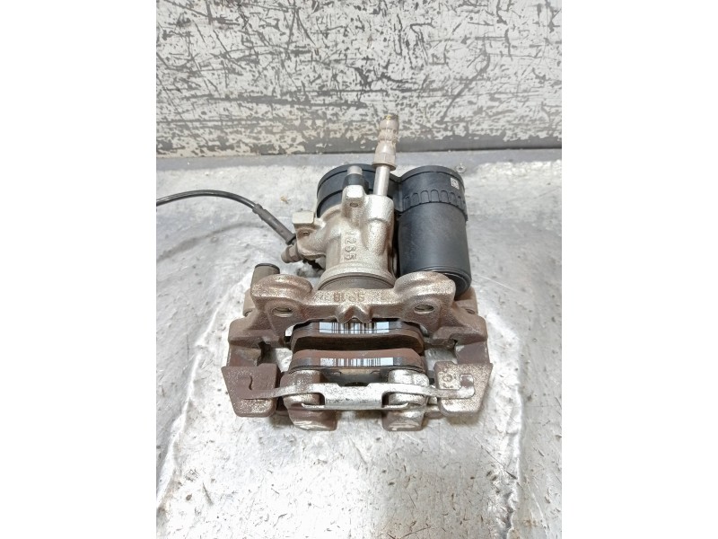 Recambio de pinza freno trasera derecha para bmw serie x1 (f48) sdrive18d referencia OEM IAM 689260602  