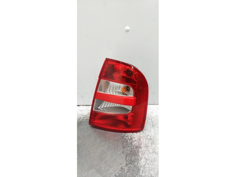 Recambio de piloto trasero derecho para skoda fabia (6y2/6y3) comfort referencia OEM IAM 6Y6945096B  