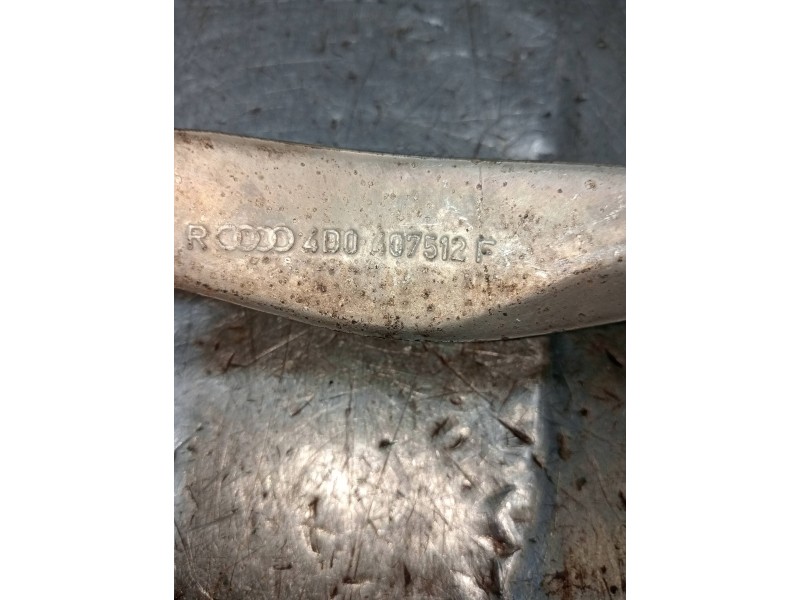 Recambio de brazo suspension superior delantero derecho para audi a4 berlina (b5) 1.9 tdi referencia OEM IAM 4D0407512F  