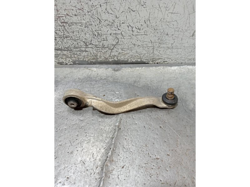 Recambio de brazo suspension superior delantero izquierdo para audi a4 berlina (b5) 1.9 tdi referencia OEM IAM 4D0407511F  