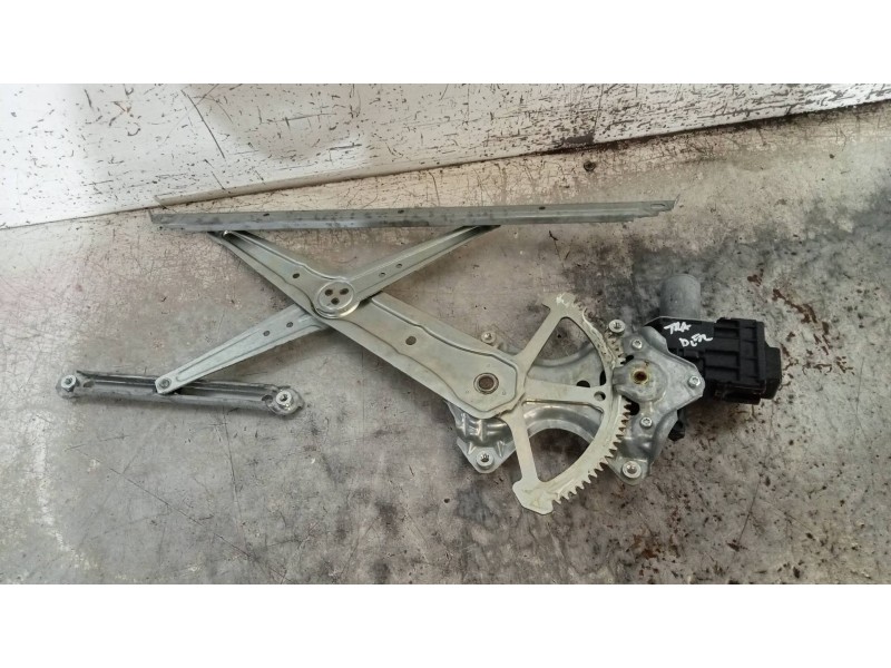 Recambio de elevalunas trasero derecho para lexus nx 300h 4wd referencia OEM IAM   