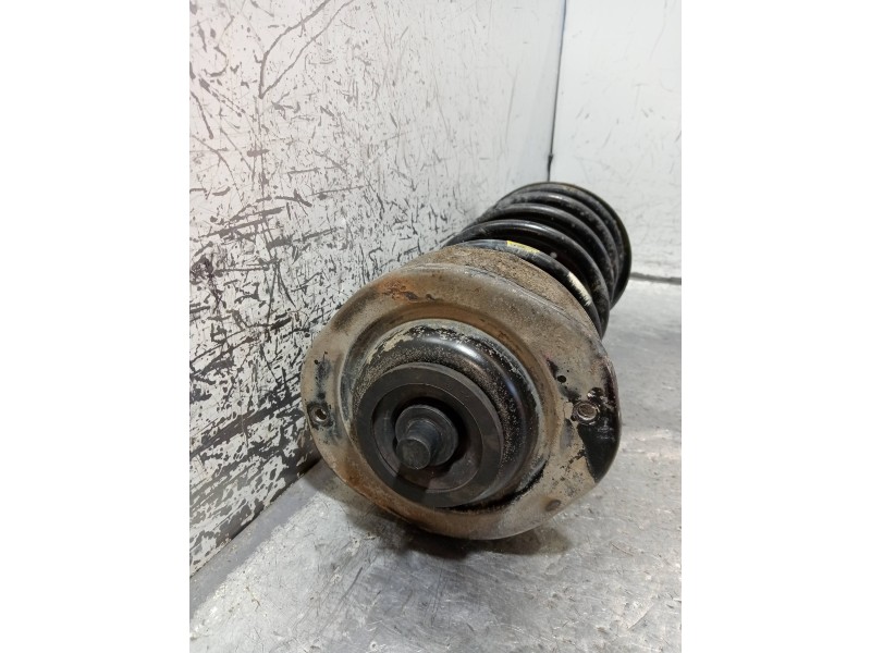 Recambio de amortiguador delantero derecho para renault rapid/express (f40) 1.4 referencia OEM IAM   