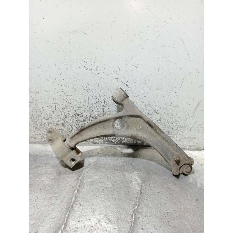 Recambio de brazo suspension inferior delantero izquierdo para volkswagen passat variant (3c5) advance referencia OEM IAM 3C0407